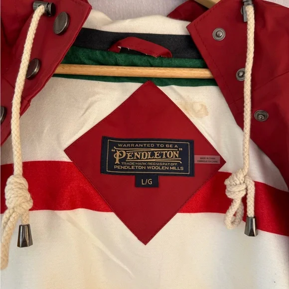 Pendleton Red Utility Jacket with Hood - Picture 6 of 12
